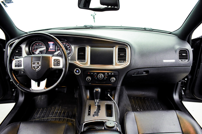 Dodge Charger 5.7 HEMI AWD, снимка 10 - Автомобили и джипове - 45307782
