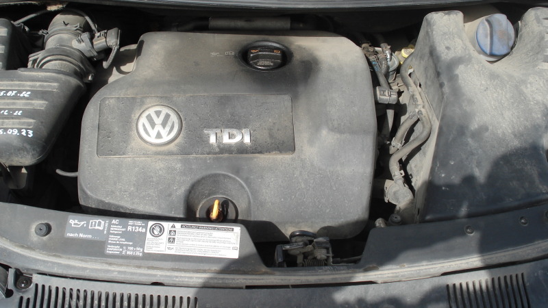 VW Sharan 1.9 TDI, снимка 9 - Автомобили и джипове - 45055975