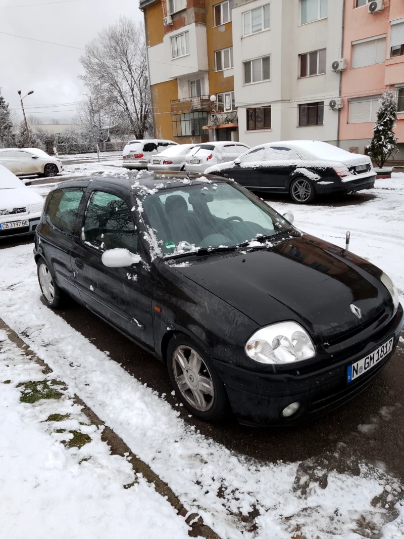 Renault Clio II, снимка 1 - Автомобили и джипове - 48465577