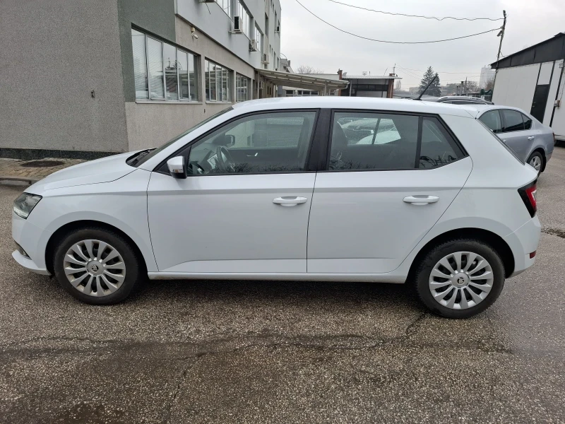 Skoda Fabia 1.0 MPI, снимка 8 - Автомобили и джипове - 49323198