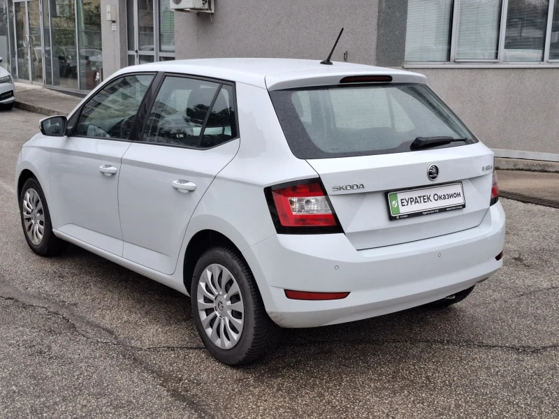 Skoda Fabia 1.0 MPI, снимка 7 - Автомобили и джипове - 49323198