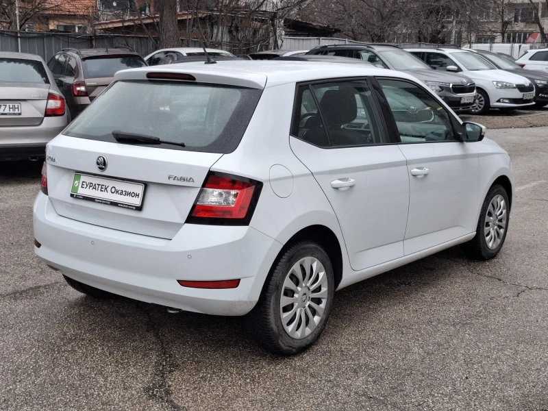 Skoda Fabia 1.0 MPI, снимка 5 - Автомобили и джипове - 49323198