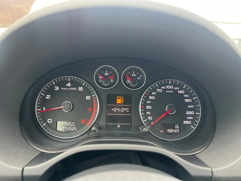 Audi A3 1.6i 102кс//АВТОМАТИК//, снимка 17 - Автомобили и джипове - 51213419
