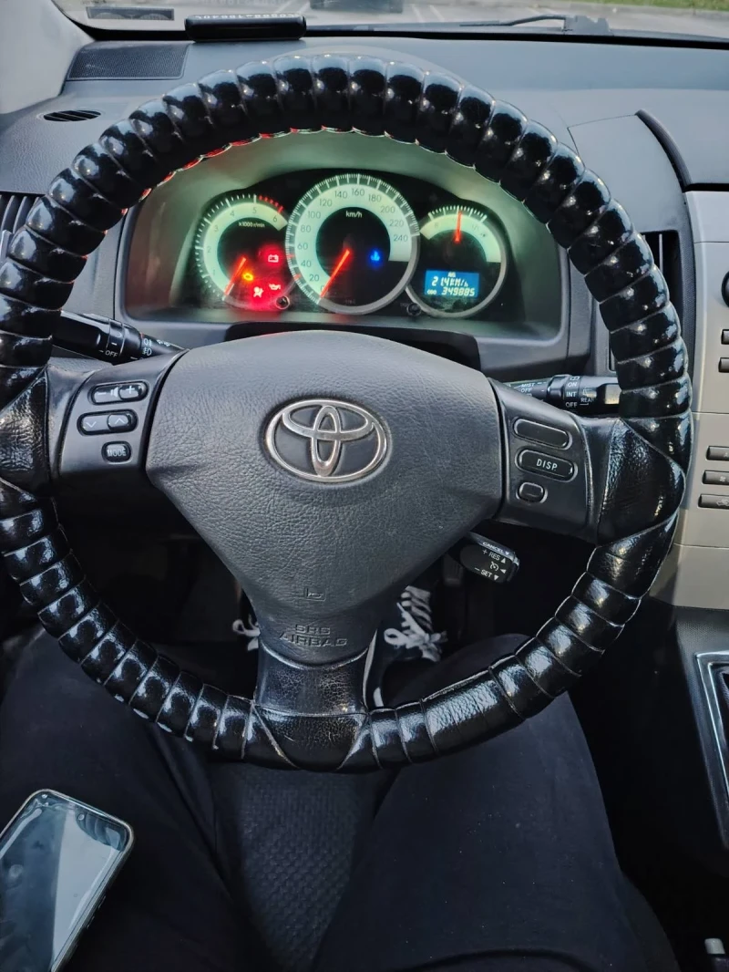 Toyota Avensis verso, снимка 5 - Автомобили и джипове - 52681800