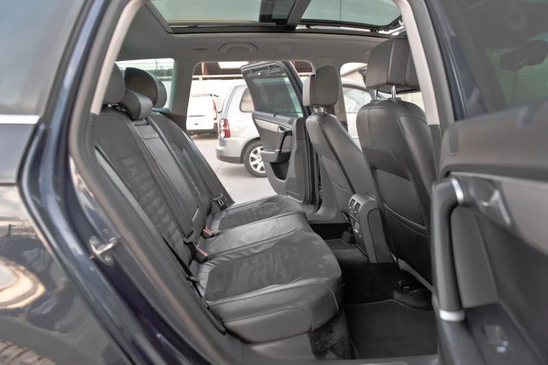 VW Passat HighLine , снимка 13 - Автомобили и джипове - 52982577