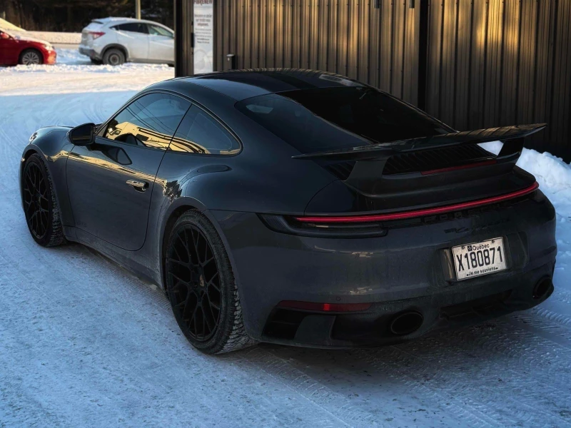 Porsche 911 Carrera 4 GTS Coupe CARFAX АВТО КРЕДИТ , снимка 4 - Автомобили и джипове - 53246857