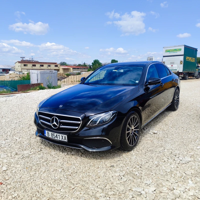 Mercedes-Benz E 220, снимка 3 - Автомобили и джипове - 53327064
