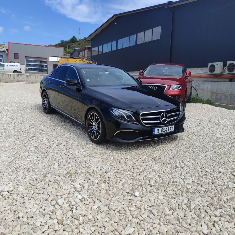 Mercedes-Benz E 220, снимка 2 - Автомобили и джипове - 53327064