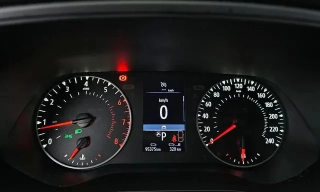 Renault Arkana 1.6 без турбо  - изображение 7