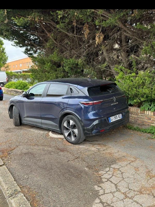 Renault Megane E-TECH EV60 220�� EQUILIBRE | Mobile.bg � ����������� 2