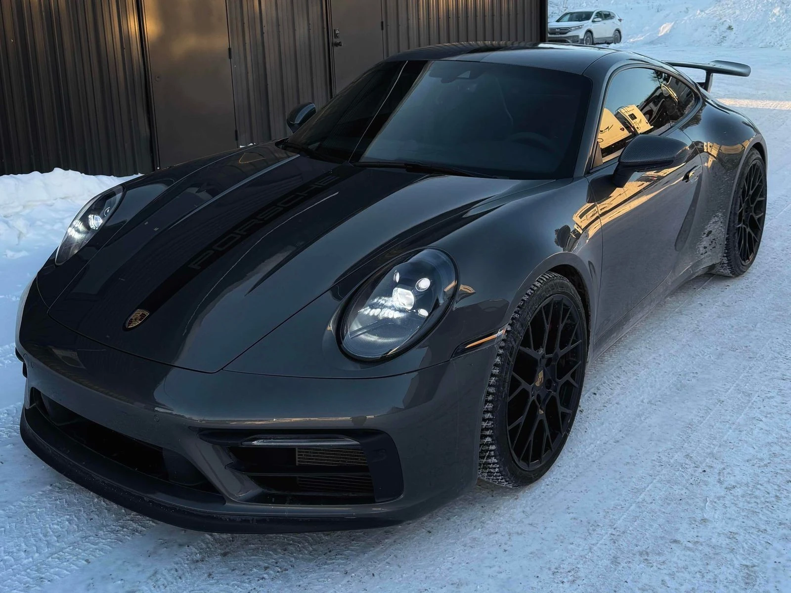 Porsche 911 Carrera 4 GTS Coupe CARFAX АВТО КРЕДИТ , снимка 1