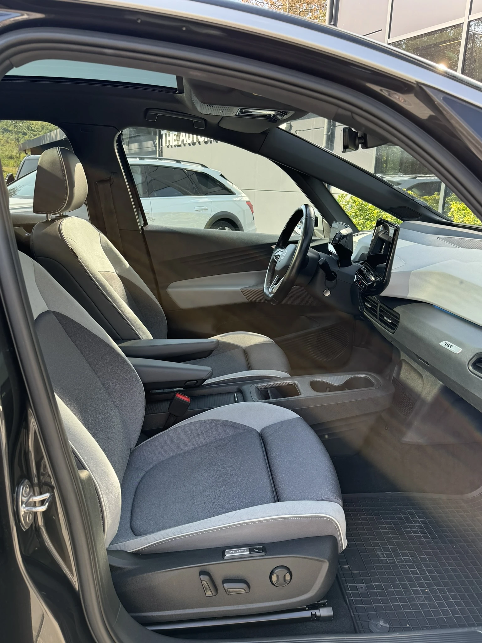 VW ID.3 | Mobile.bg   13