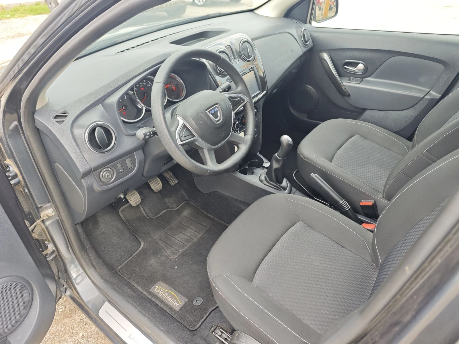 Dacia Sandero PRESTIGE  | Mobile.bg — изображение 17