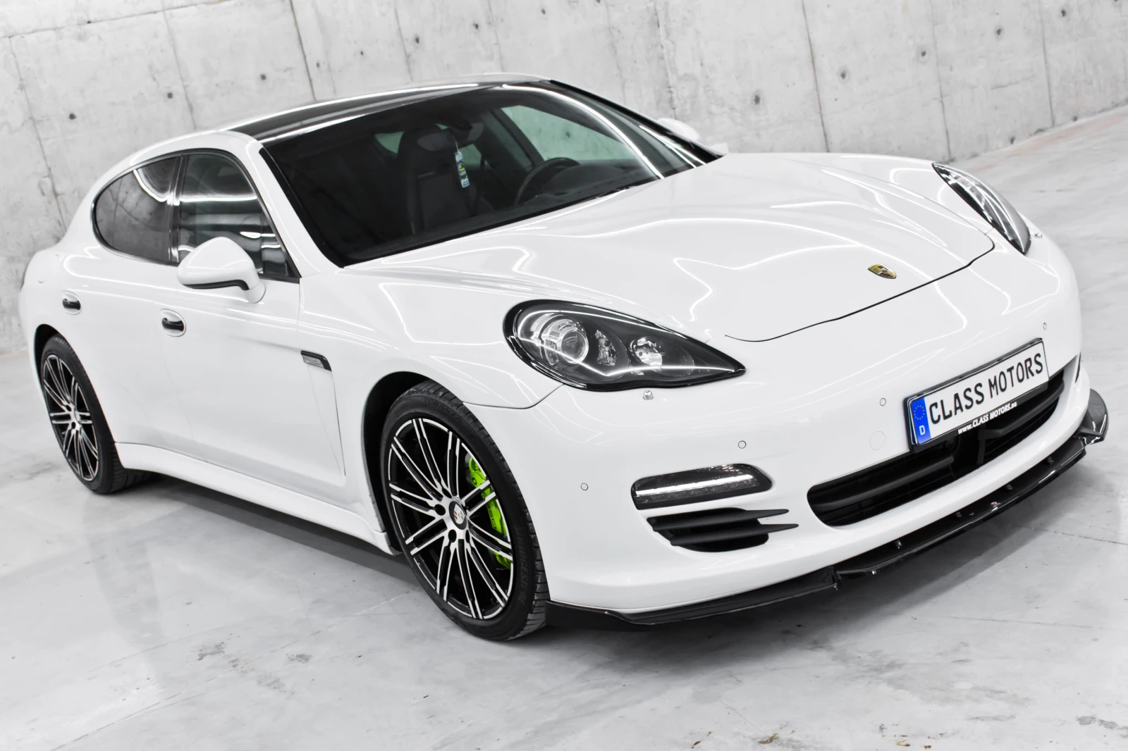Porsche Panamera 3.0D* GTS Paket* Distronic* KeylessGo - изображение 3
