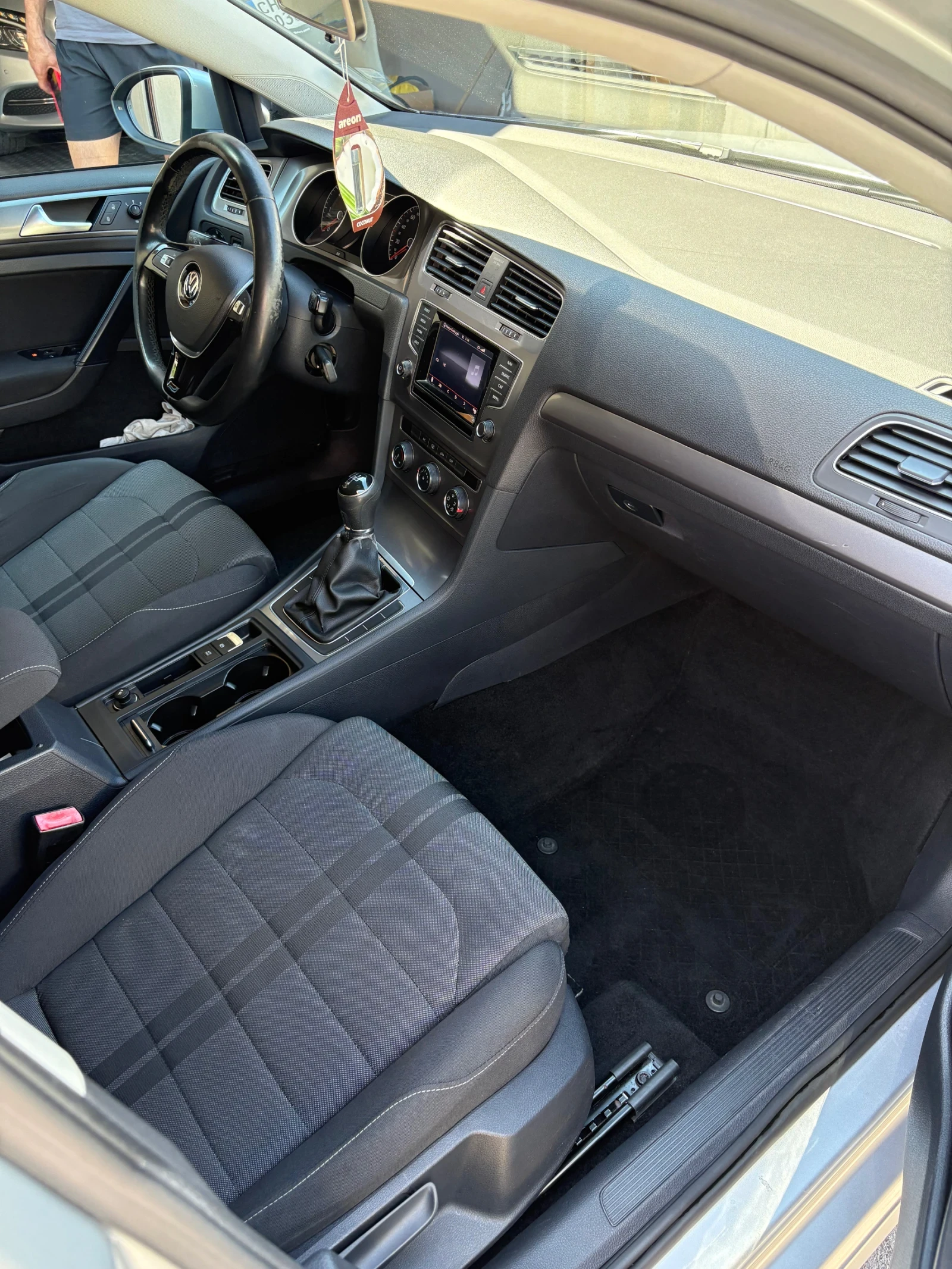 VW Golf 1.6ТDI - изображение 8