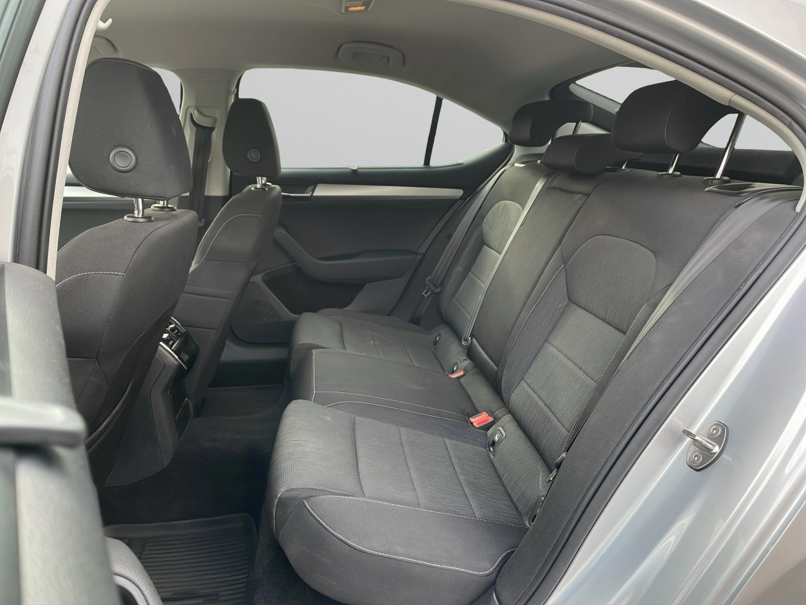 Skoda Superb 2.0 TDI 150 hp MT EURO | Mobile.bg — изображение 12