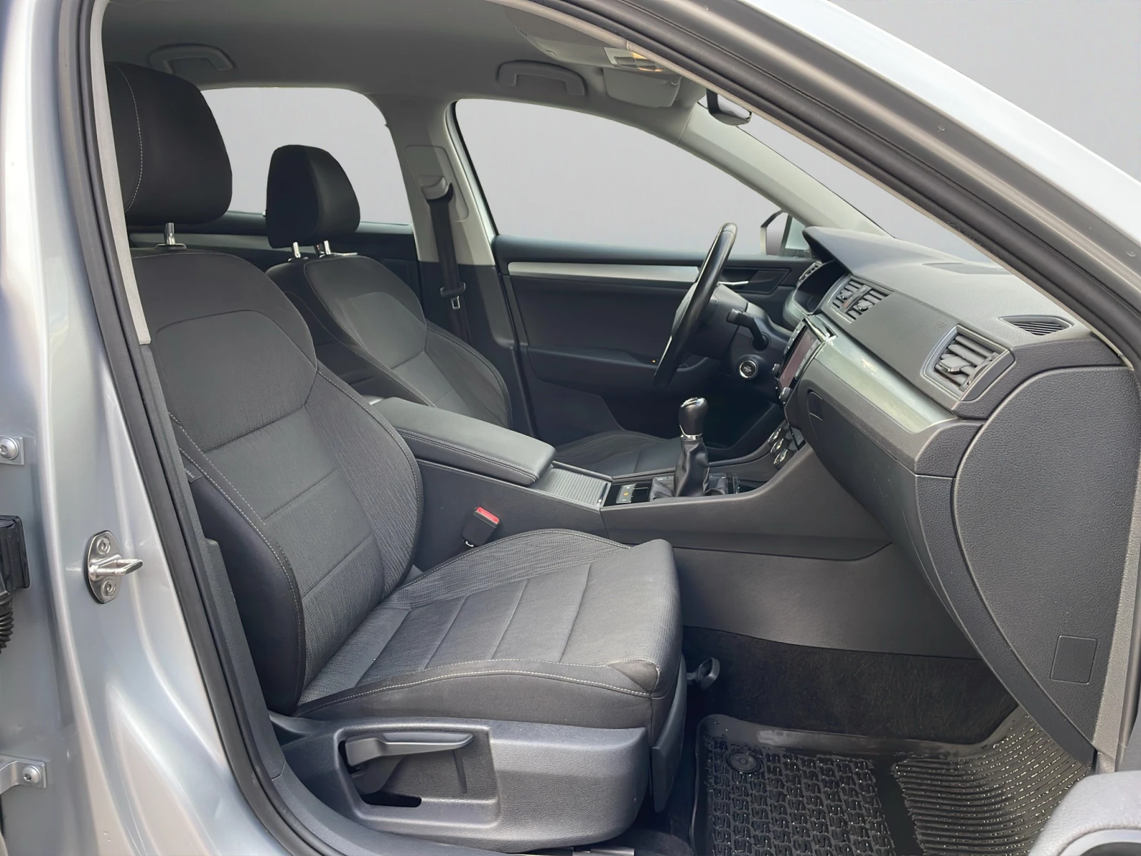 Skoda Superb 2.0 TDI 150 hp MT EURO | Mobile.bg — изображение 15