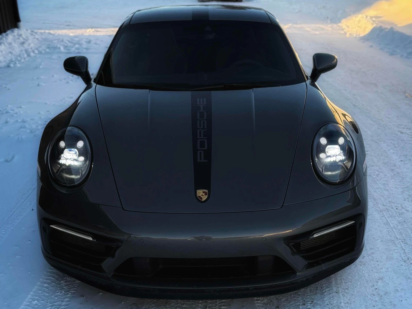 Porsche 911 Carrera 4 GTS Coupe CARFAX АВТО КРЕДИТ  - изображение 2