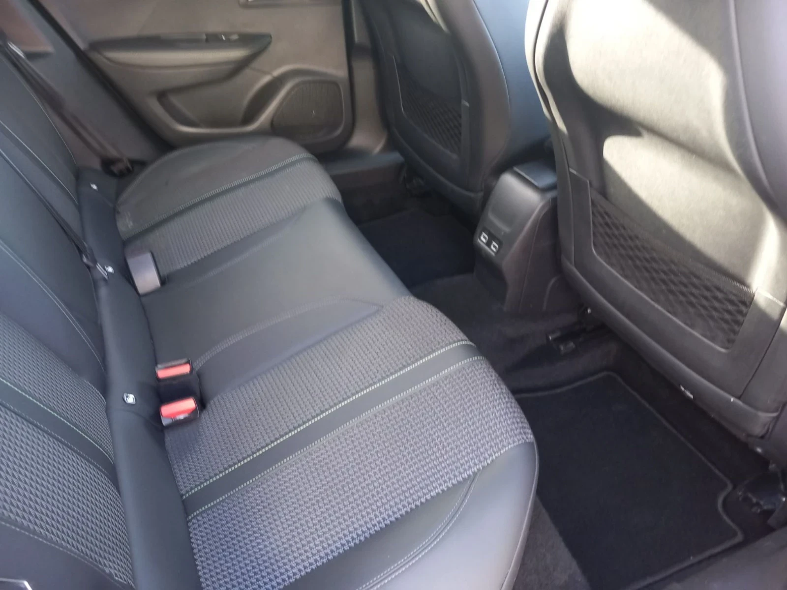 Peugeot 2008 GT ELECTRIC 136  - изображение 7