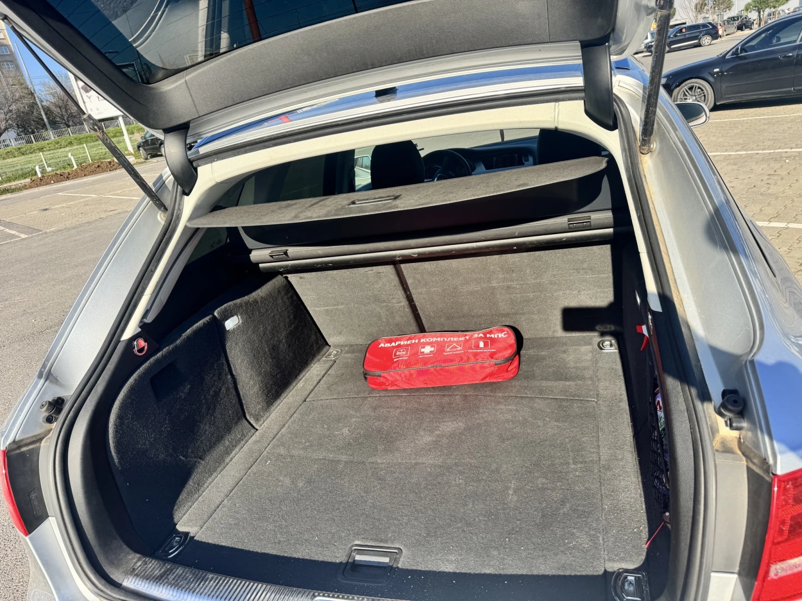 Audi A4 2.0TDI, снимка 14 - Автомобили и джипове - 53753387