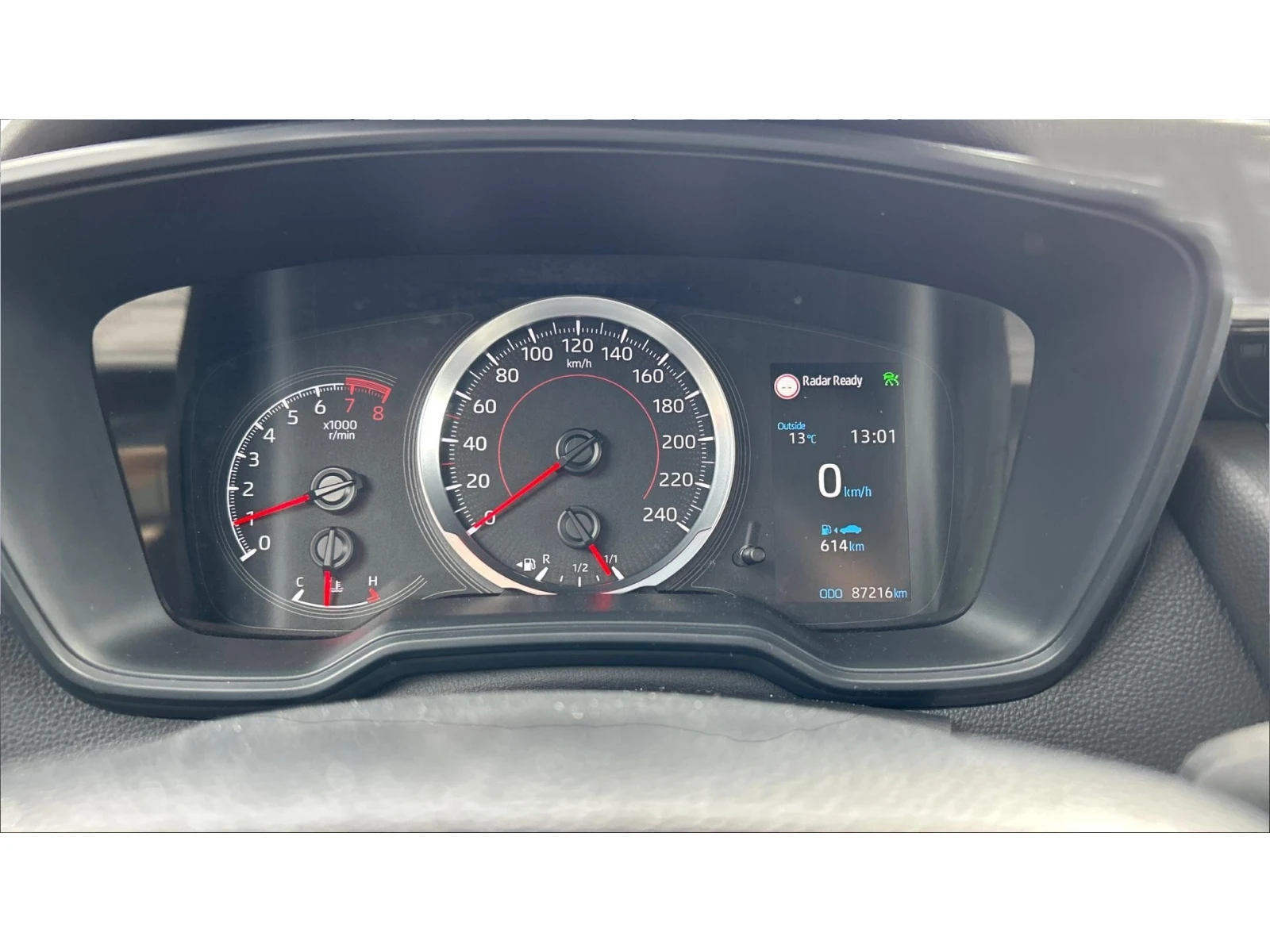 Toyota Corolla 1.5i M/T, Месечна вноска от 227  , снимка 13 - Автомобили и джипове - 54114418