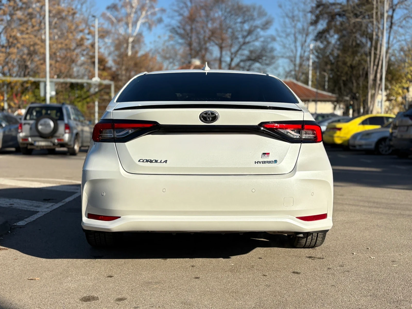 Toyota Corolla 1.8 GR SPORT, снимка 4 - Автомобили и джипове - 54155596