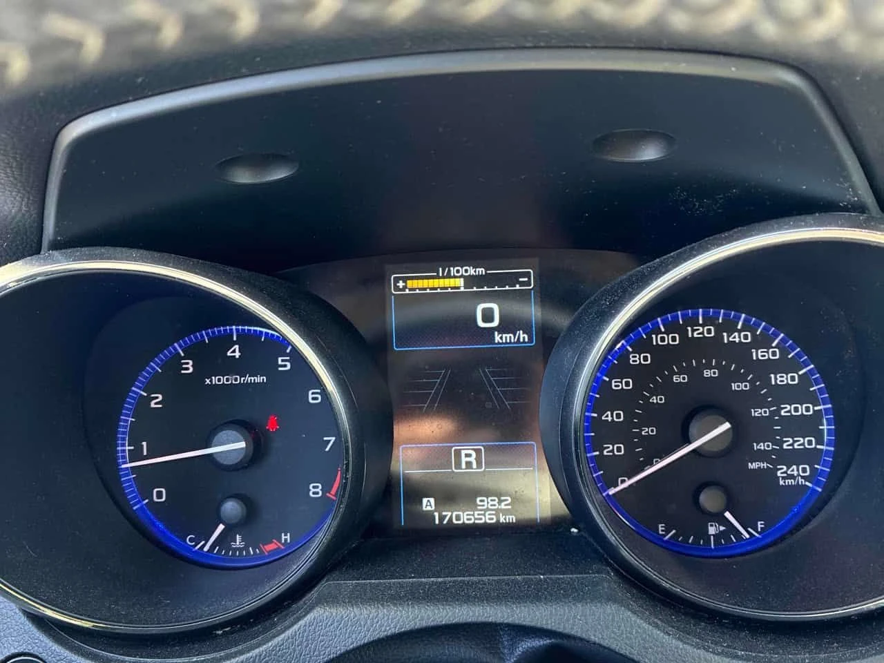 Subaru Outback * Touring * PANO* KEYLESS* ПОДГРЕВ* , снимка 8 - Автомобили и джипове - 54347025