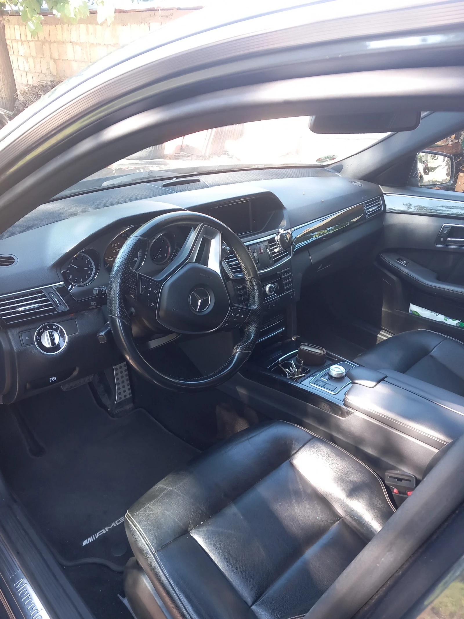 Mercedes-Benz E 350, снимка 10 - Автомобили и джипове - 54382192