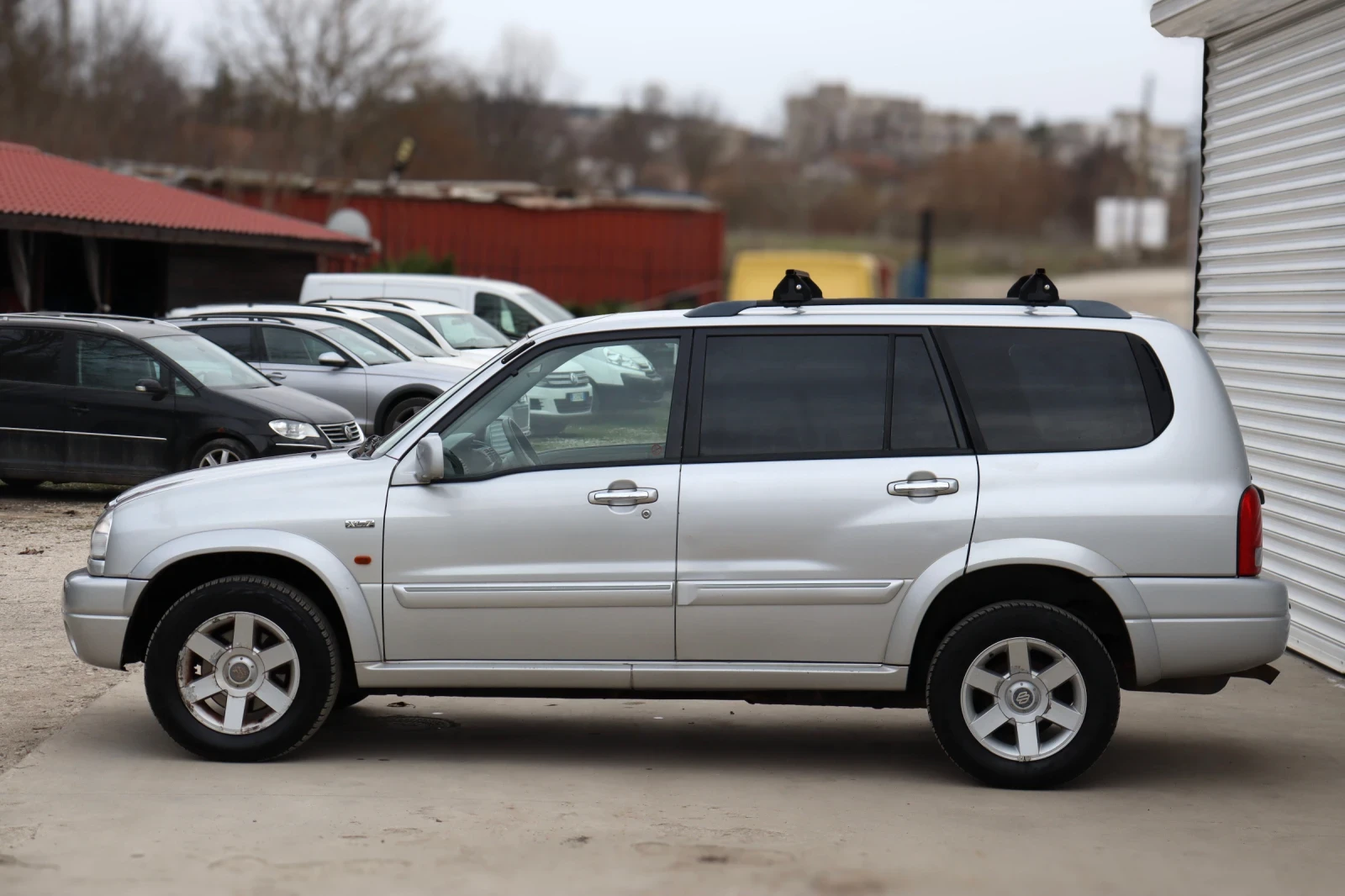Suzuki XL-7 2.7 7m Клима, снимка 4 - Автомобили и джипове - 54388186