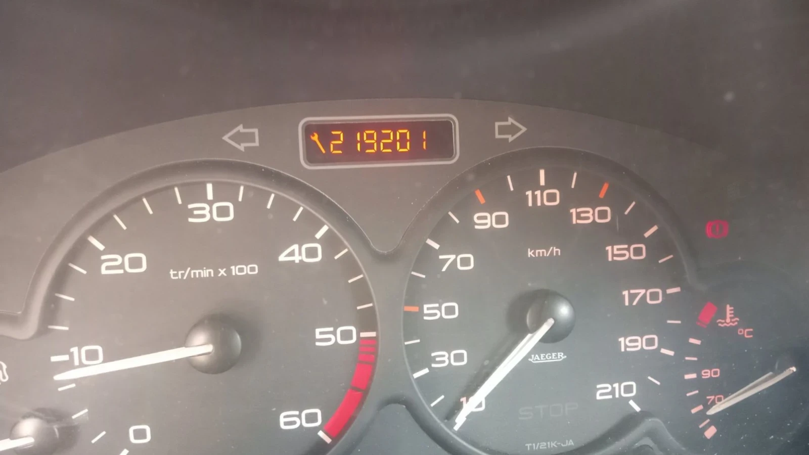 Peugeot 206, снимка 8 - Автомобили и джипове - 54820101