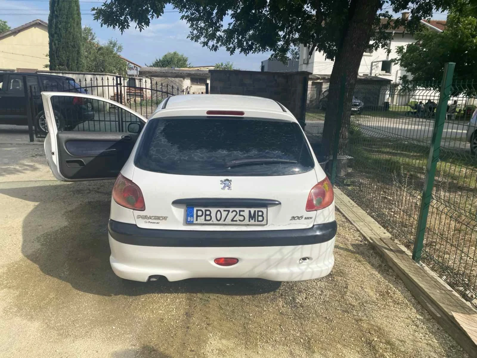 Peugeot 206, снимка 4 - Автомобили и джипове - 54820101