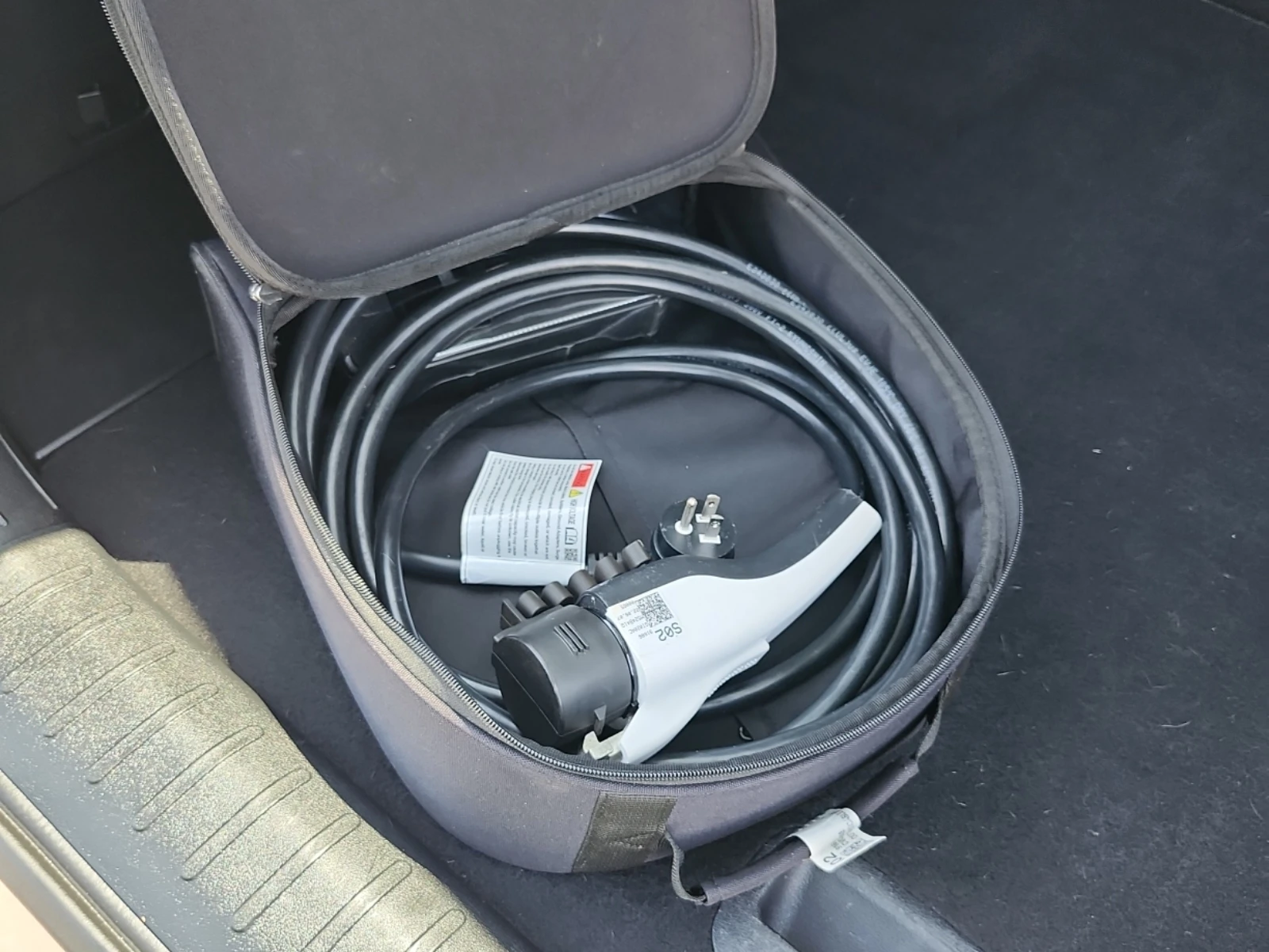 Kia EV6 Awd Long Range W/gt-line Pkg 1 | Mobile.bg � ����������� 12