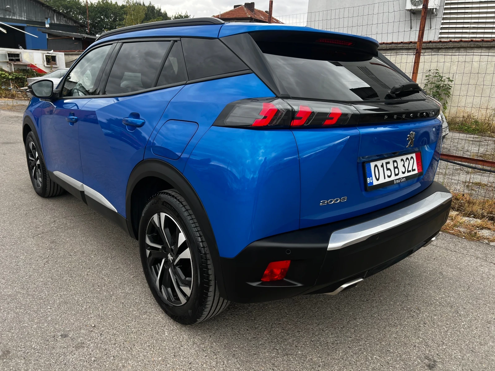 Peugeot 2008 23 година ALLURE FULL, снимка 4 - Автомобили и джипове - 56269794