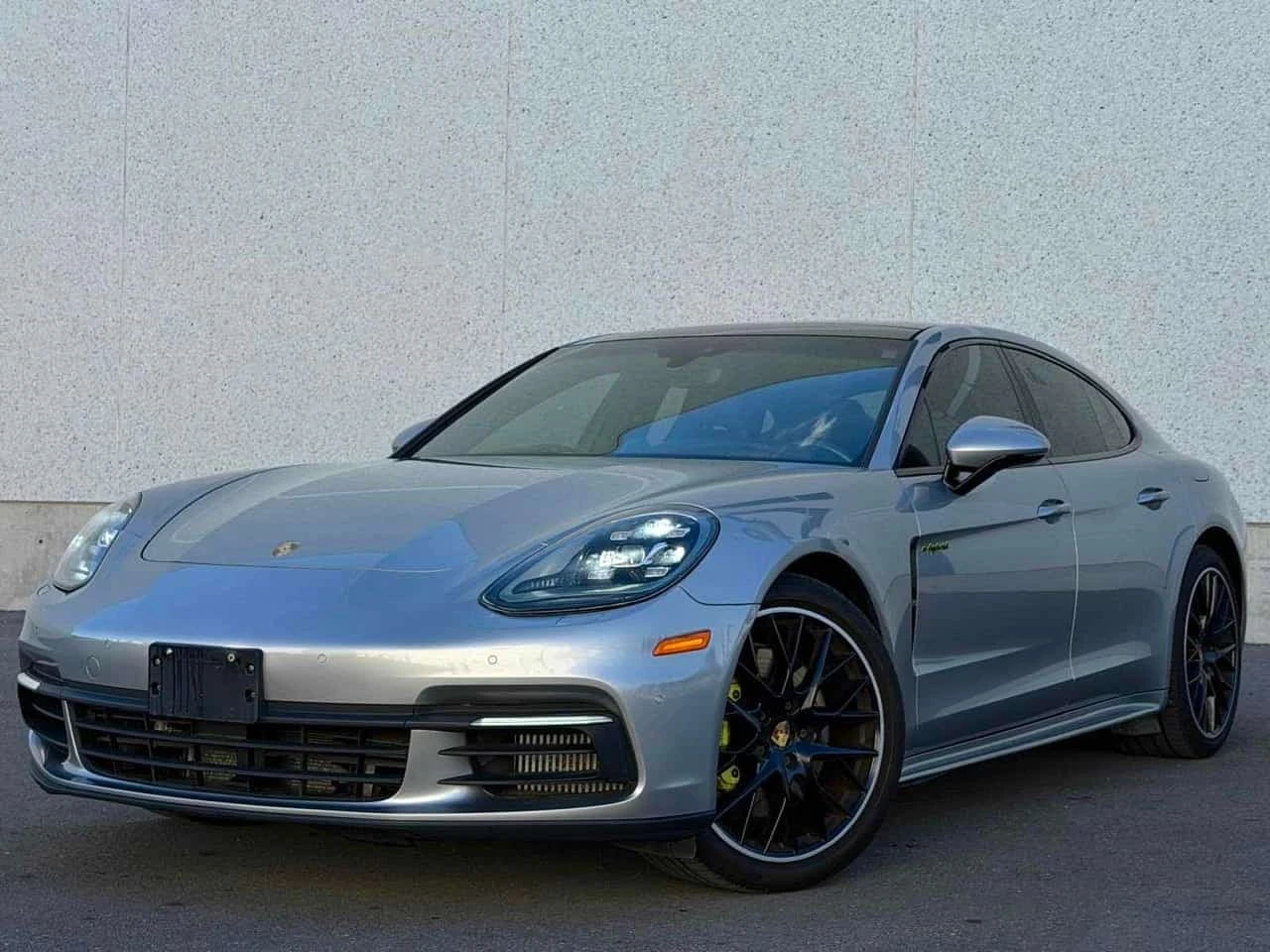 Porsche Panamera 4 E Hybrid AWD * CARFAX * БЕЗ ПЪРВОНАЧАЛНА ВНОСК