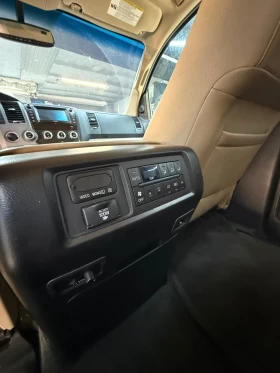 Toyota Sequoia Platinum, снимка 17
