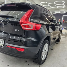 Volvo XC40, снимка 2