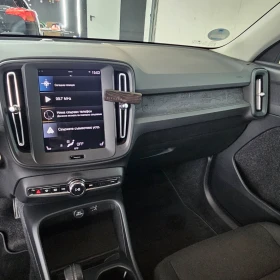 Volvo XC40, снимка 9