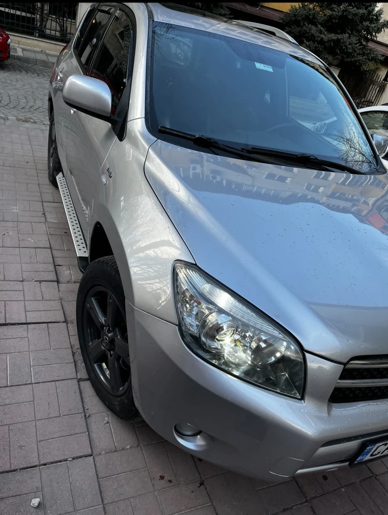 Toyota Rav4, снимка 3 - Автомобили и джипове - 49171493