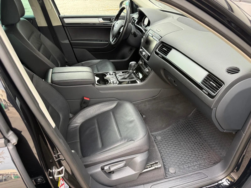 VW Touareg N1, снимка 12 - Автомобили и джипове - 52390133