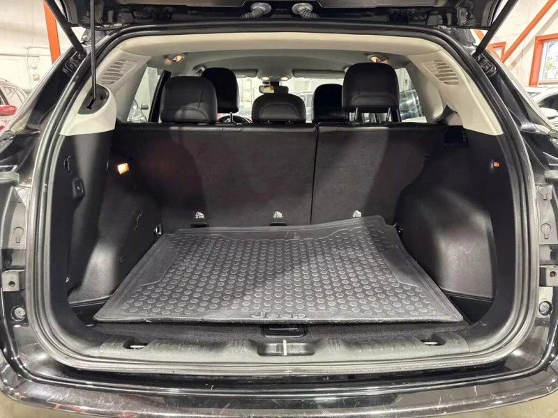 Jeep Compass Trailhawk 4WD* KEYLESS* REMOTE START* ПОДГРЕВ* CAM, снимка 13 - Автомобили и джипове - 52936448