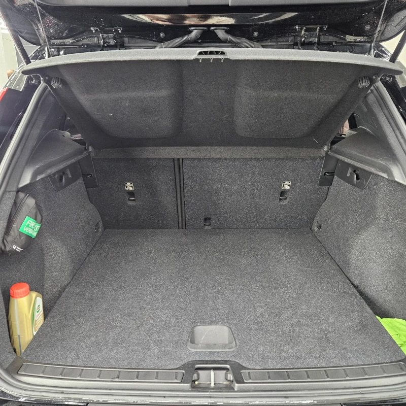 Volvo XC40, снимка 8 - Автомобили и джипове - 52565627