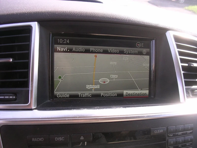 Mercedes-Benz ML * 4MATIC 4dr 350 BlueTEC NEW TIRES NEW BRAKES * CA, снимка 13 - Автомобили и джипове - 52929798