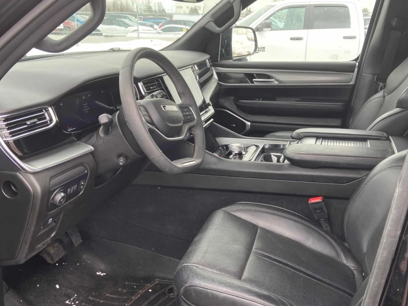 Jeep Grand Wagoneer * Series II Carbide * CARFAX * ЦЕНА ДО БГ, снимка 6 - Автомобили и джипове - 53469522