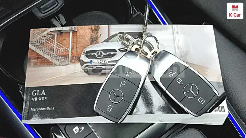 Mercedes-Benz GLA 250 4matic| DISTRONIC| КАМЕРА| ПОДГРЕВ| ВКЛ. ТЕХНОТЕСТ, снимка 6 - Автомобили и джипове - 54478722