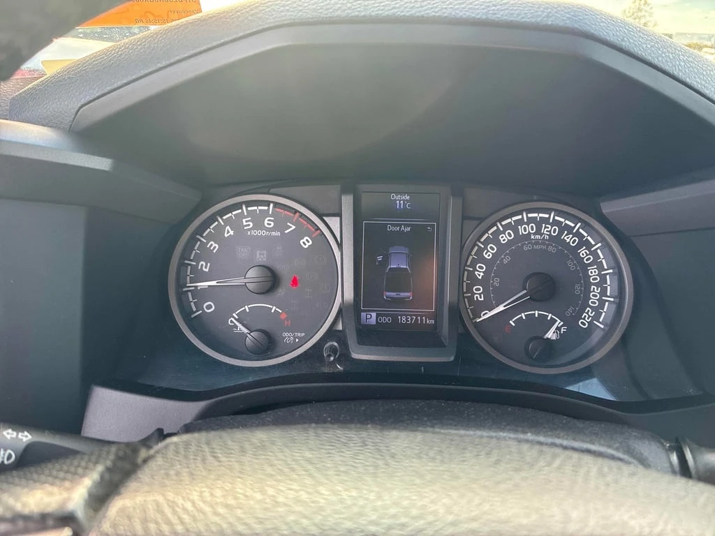 Toyota Tacoma * SR5 * CARFAX * БЕЗ ПЪРВОНАЧАЛНА ВНОСКА - изображение 6