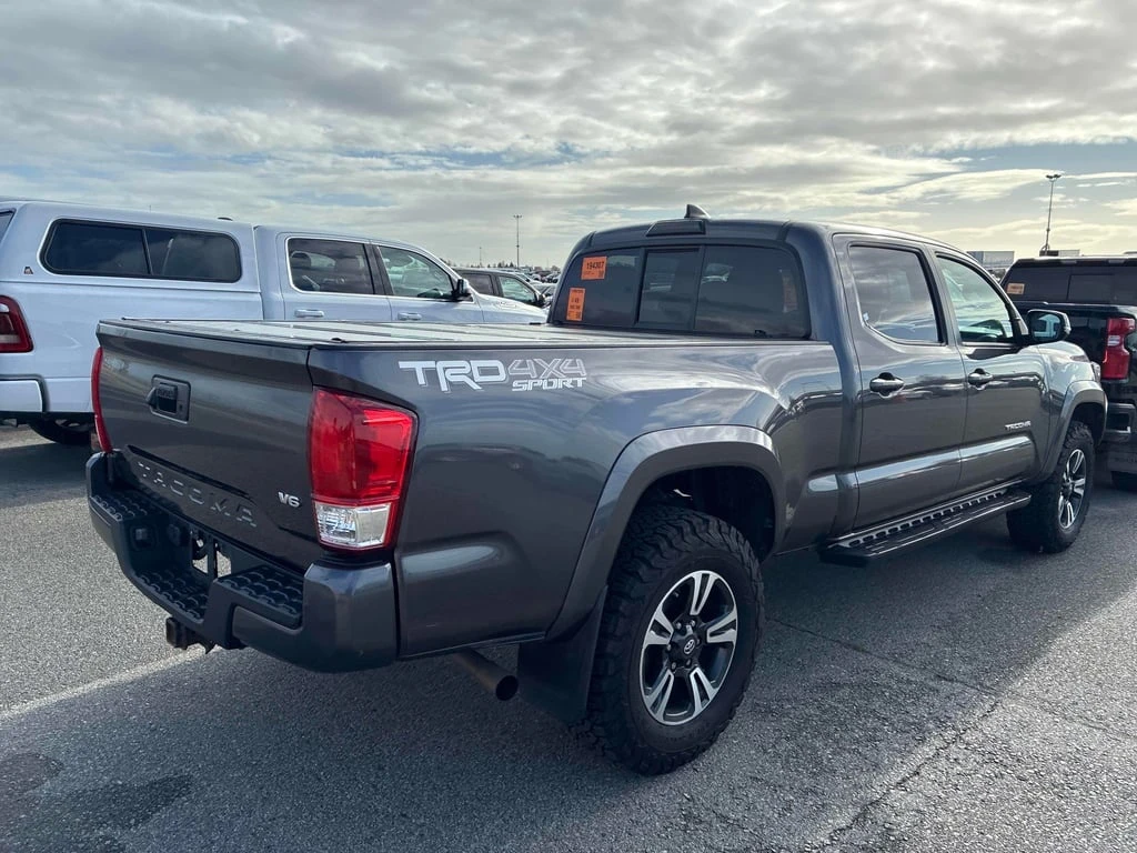 Toyota Tacoma * SR5 * CARFAX * БЕЗ ПЪРВОНАЧАЛНА ВНОСКА - изображение 3