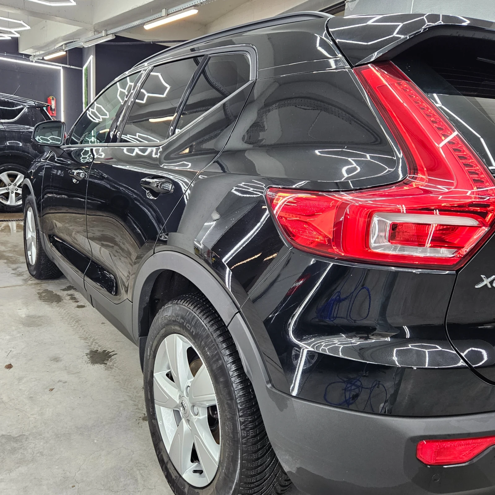 Volvo XC40  - изображение 3