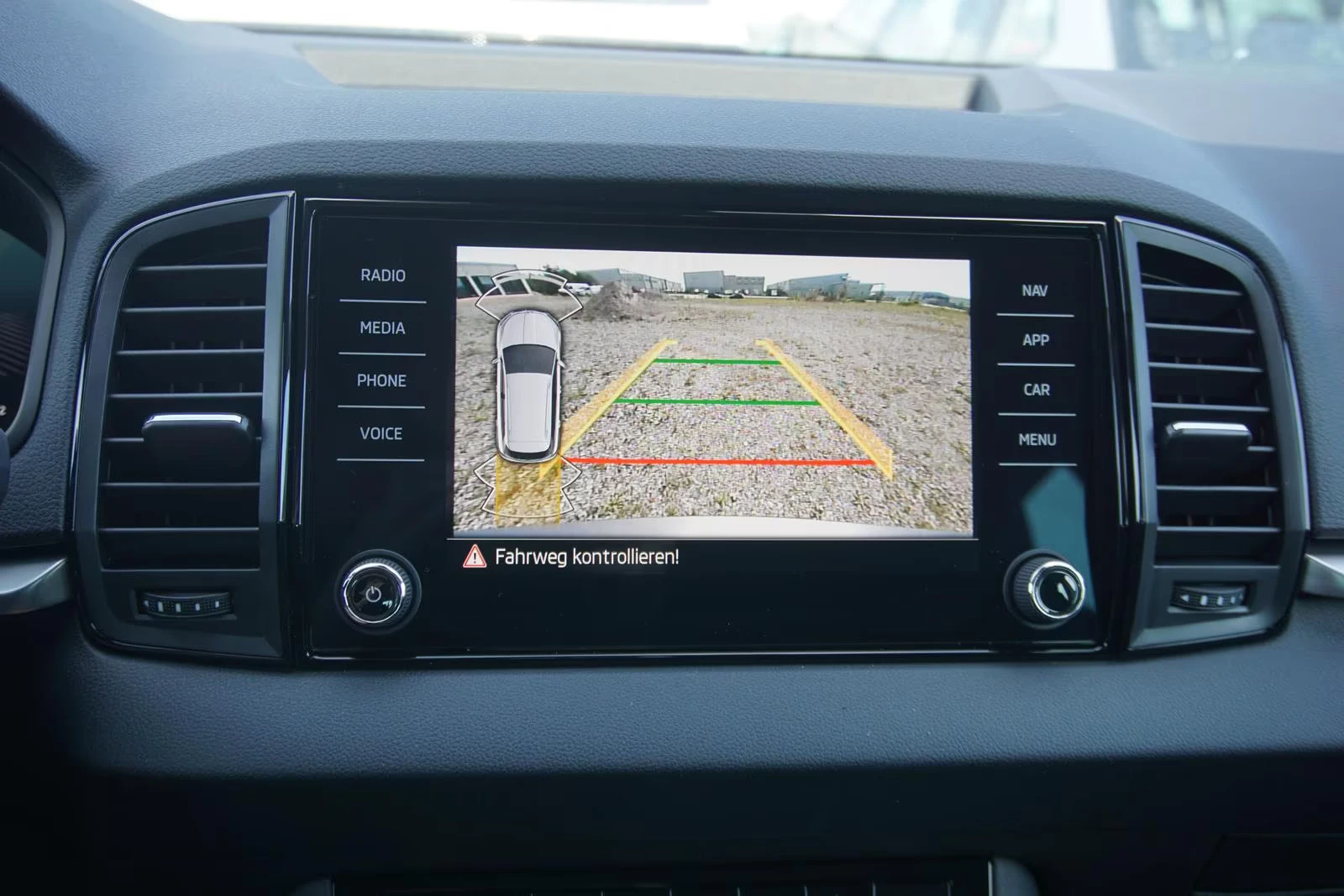 Skoda Karoq 1.5TSI/150HP/SELECT/DSG/AHK/CAM/NAVI/CPLAY/261q, снимка 8 - Автомобили и джипове - 54429145