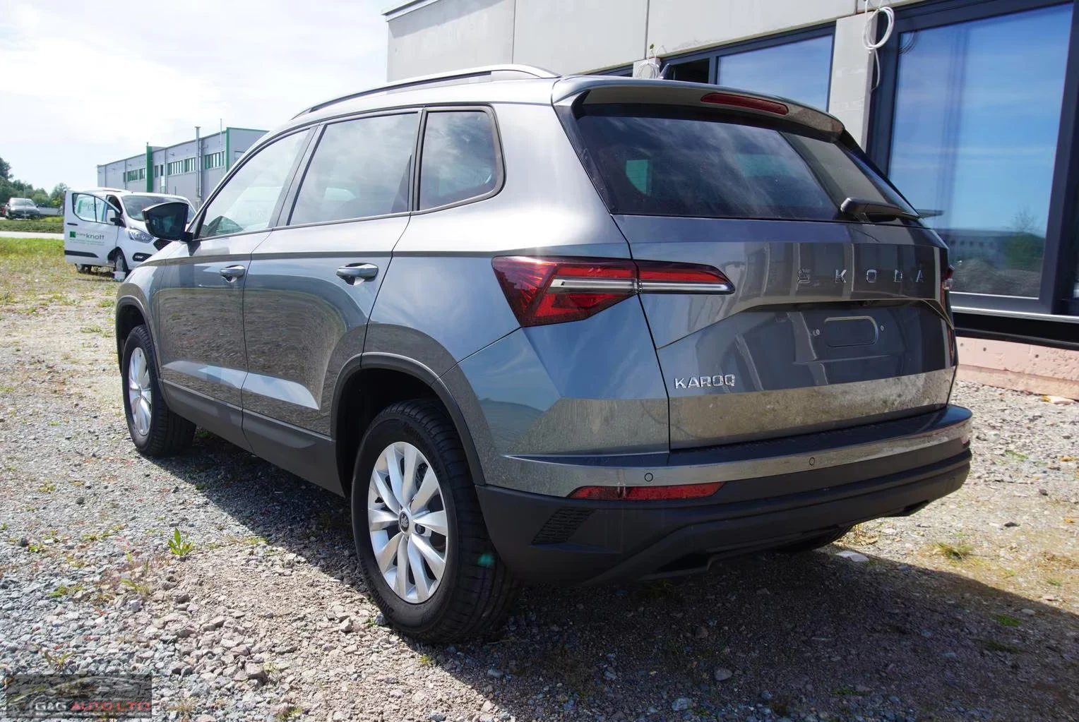 Skoda Karoq 1.5TSI/150HP/SELECT/DSG/AHK/CAM/NAVI/CPLAY/261q, снимка 4 - Автомобили и джипове - 54429145