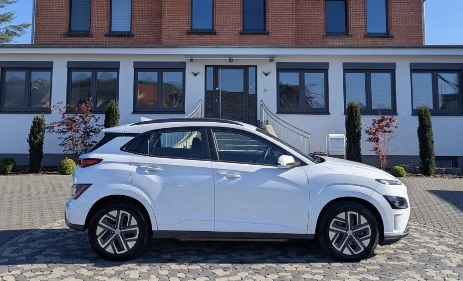 Hyundai Kona 42kw ГАРАНЦИОННА!, снимка 3 - Автомобили и джипове - 54680531